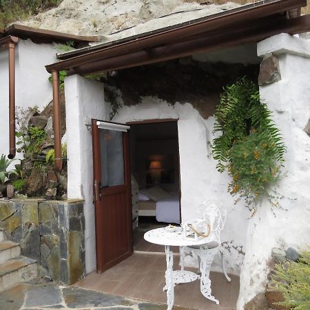 La Cueva De Angel B&B Firgas Exterior foto
